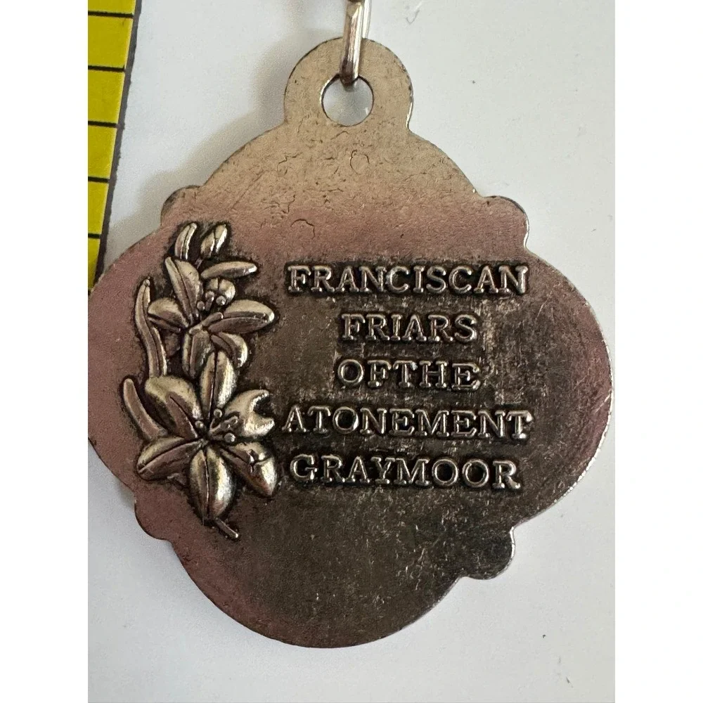 St Anthony Franciscan Friars of the‎ Atonement Graymoor Medal Keychain